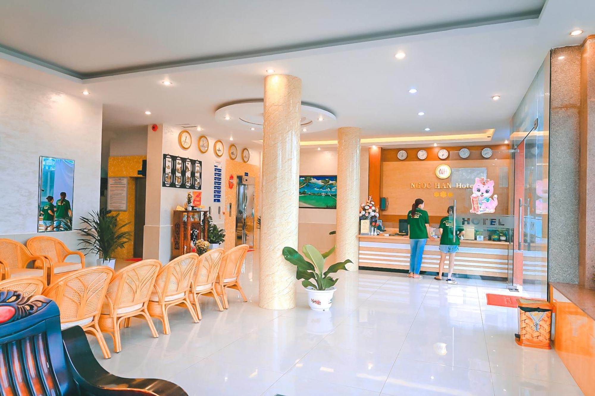 Ngoc Han Hotel By The Moment ブンタオ エクステリア 写真
